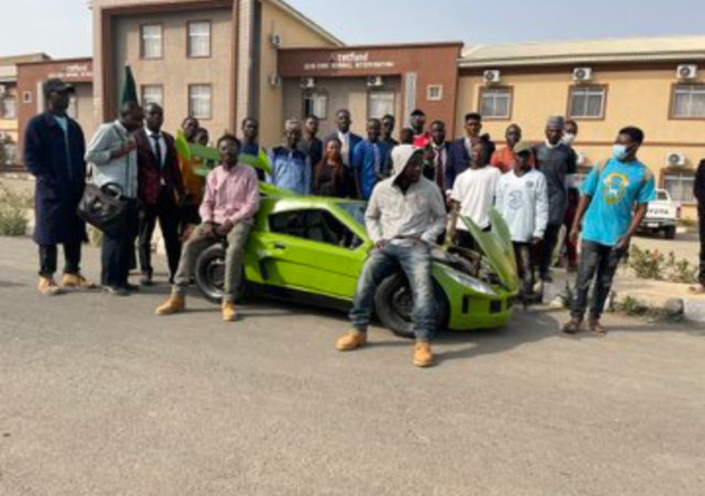  Nigerian Mechanical Engineering Students Defend Their Project with Locally Built Sport Car (Photos)